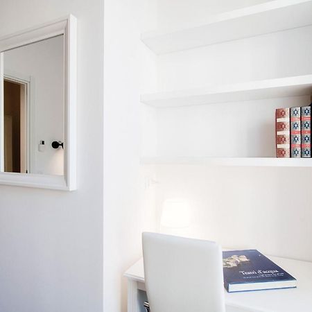 White Loft Como Central - The House Of Travelers Exterior foto